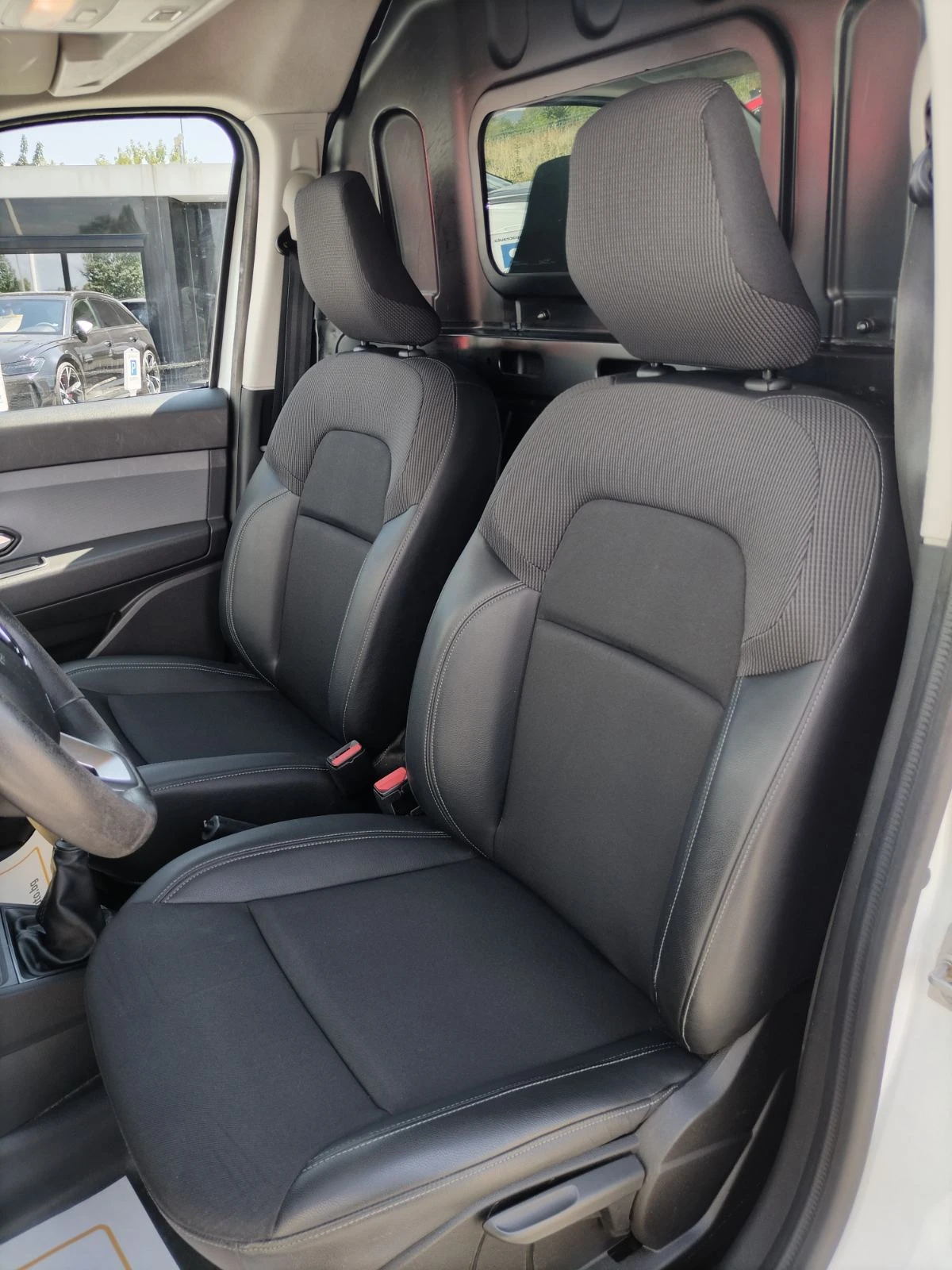Renault Express 1.5 Blue dCi/75�.�. | Mobile.bg � ����������� 13