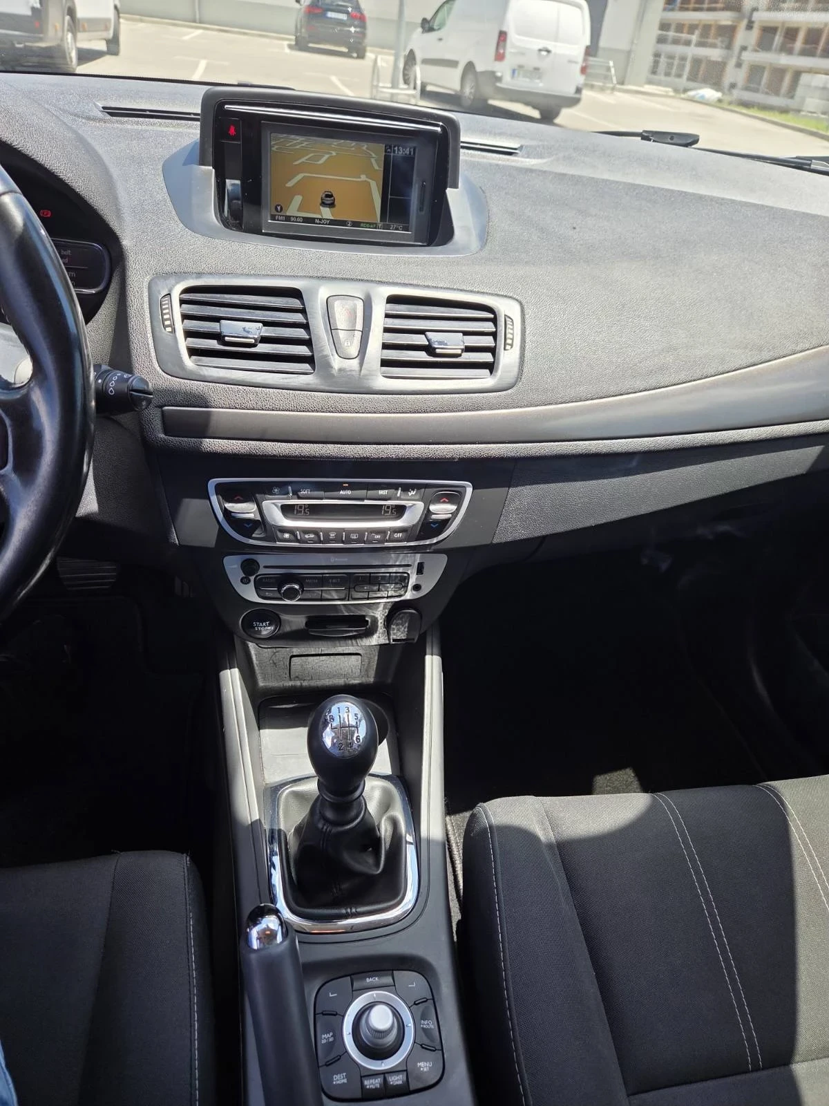 Renault Megane 1.5dci 110hp , снимка 8 - Автомобили и джипове - 55628370