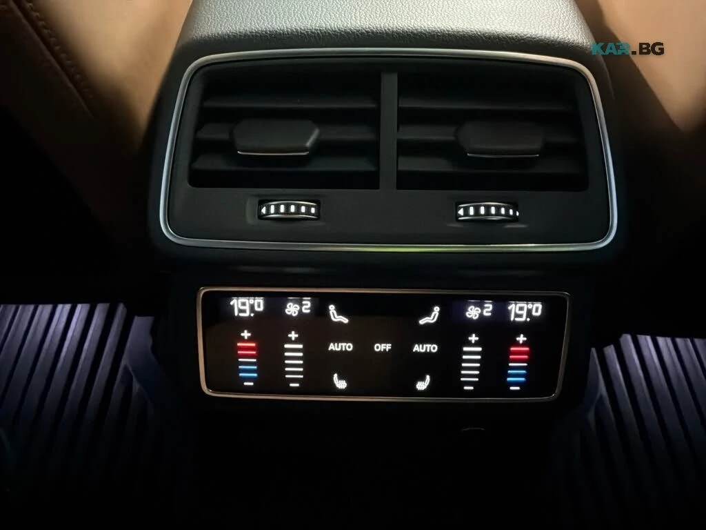 Audi Rs7 4.0T* QUATTRO* ПОДГРЕВ* ОБДУХВАНЕ* ПАНО* 360* FULL, снимка 17 - Автомобили и джипове - 56003077