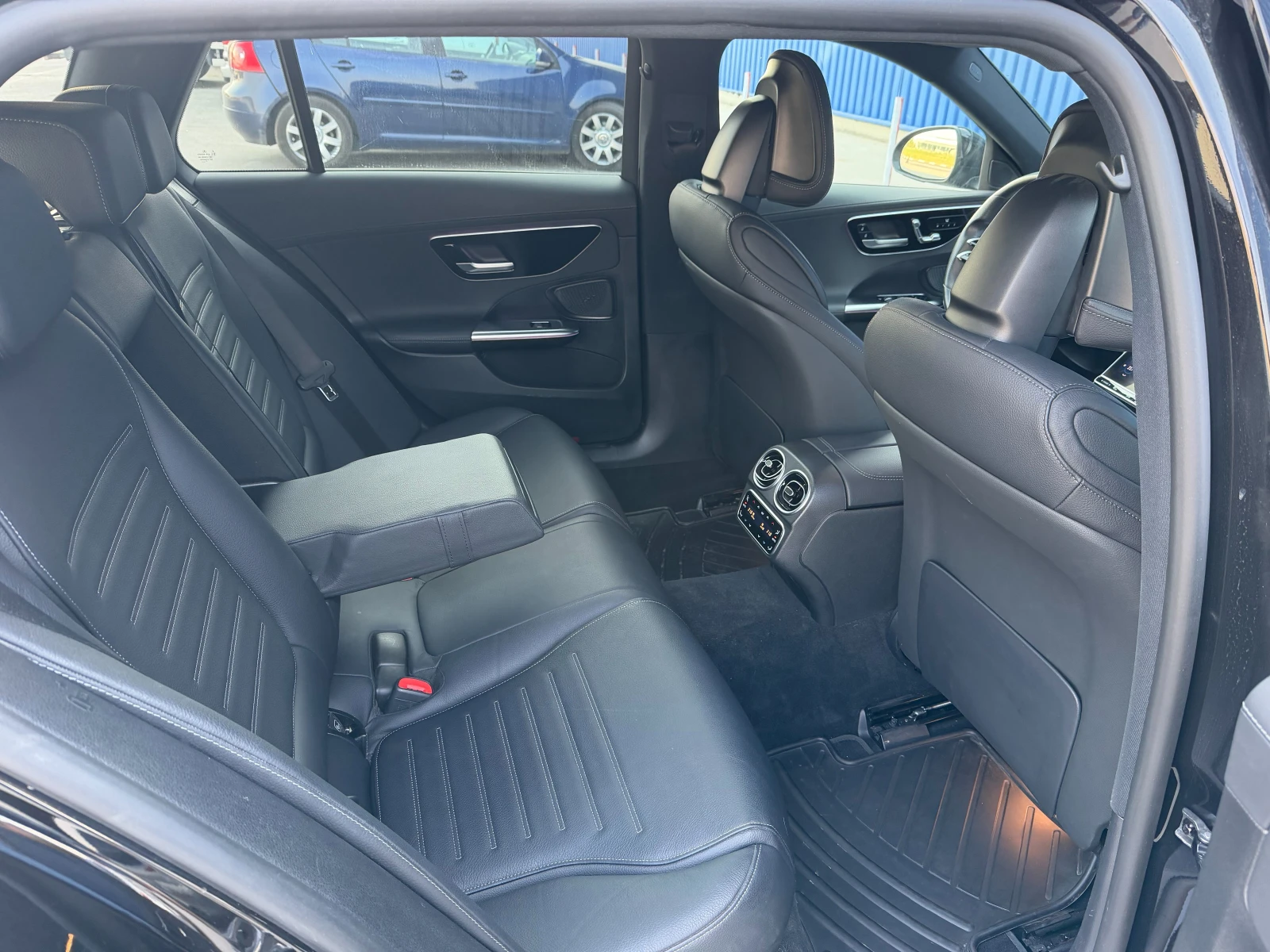 Mercedes-Benz C 220 d 4MATIC Estate, снимка 6 - Автомобили и джипове - 56038642