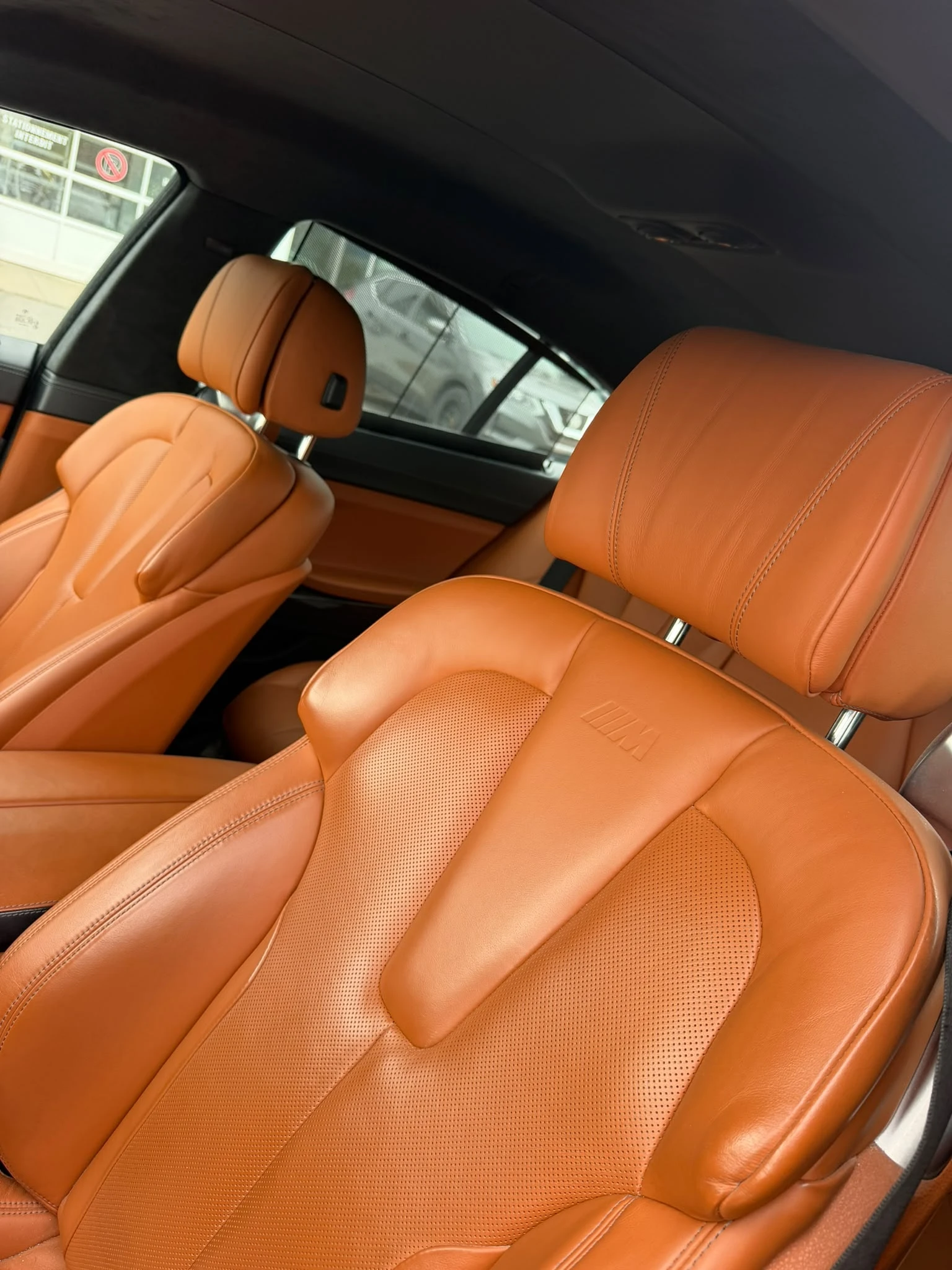 BMW M6 * 4dr Sdn Gran Coupe * CARFAX * BANG&OLUFSEN, снимка 13 - Автомобили и джипове - 56143972