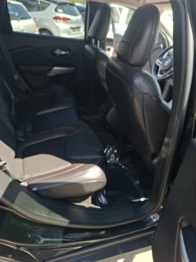 Jeep Cherokee TRAILHAWK 3.2 v6 274hp, снимка 15