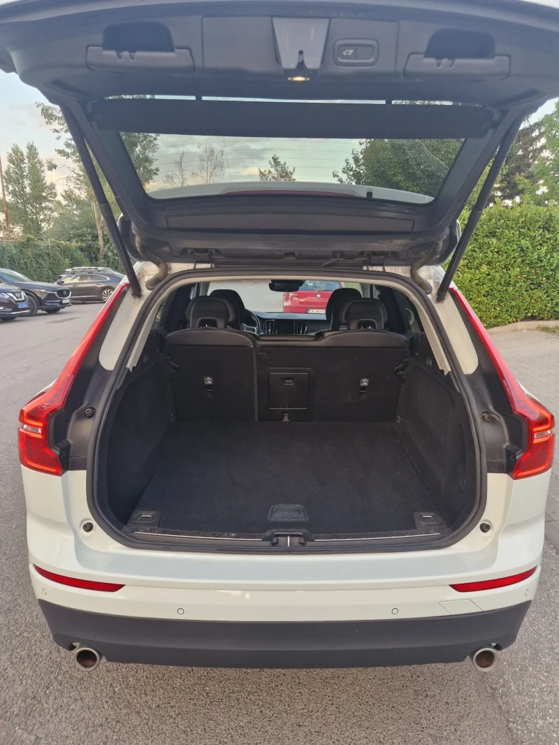 Volvo XC60, снимка 4 - Автомобили и джипове - 52268097