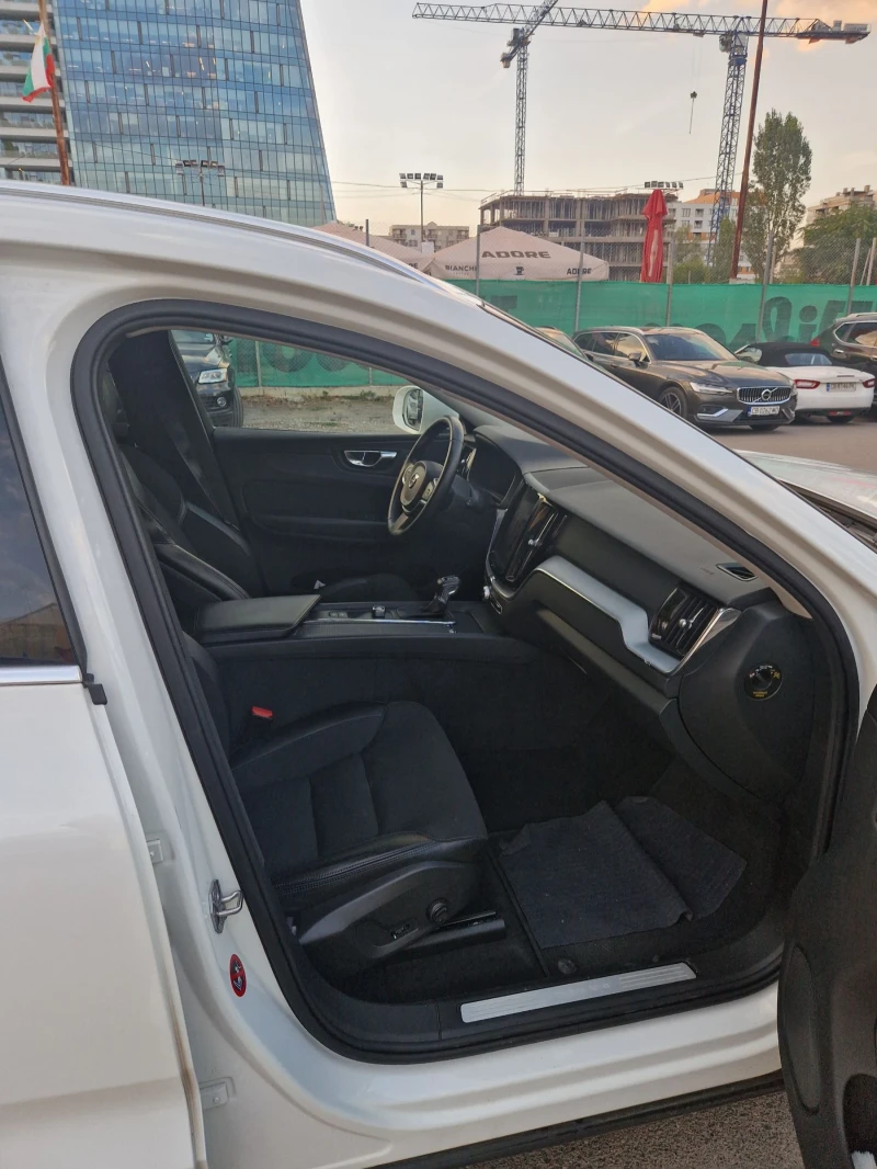 Volvo XC60, снимка 7 - Автомобили и джипове - 52268097