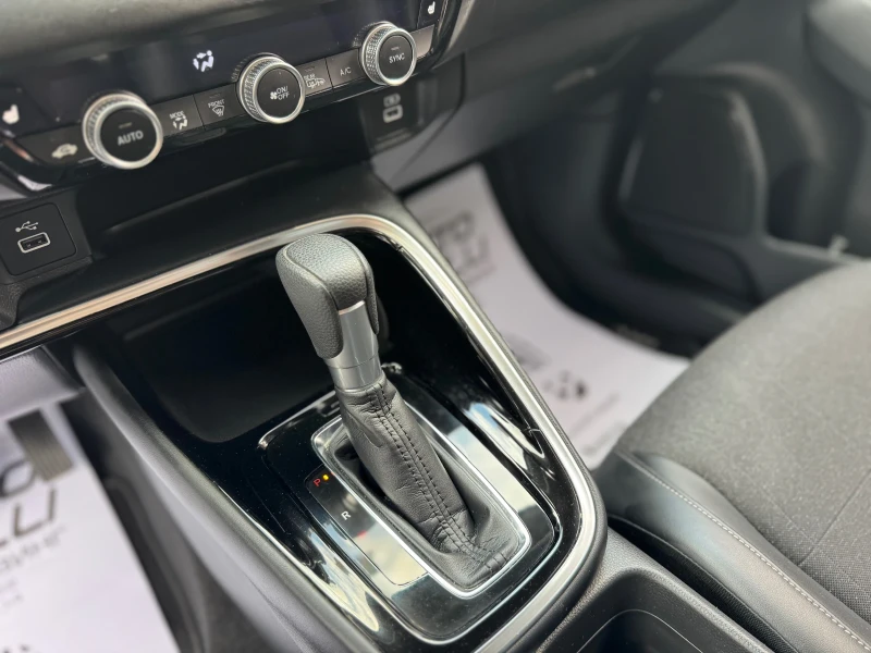 Honda Hr-v HEV 1.5i Hybrid* СОБСТВЕН ЛИЗИНГ* БАРТЕР, снимка 14 - Автомобили и джипове - 51264221