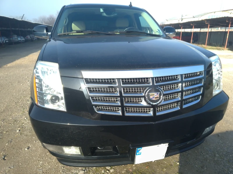 Cadillac Escalade 6.2 V8 4x4 6+ 1, снимка 2 - Автомобили и джипове - 52858666