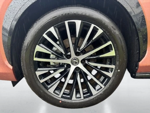 Lexus RZ 450e = NEW = Launch Package Гаранция - изображение 4
