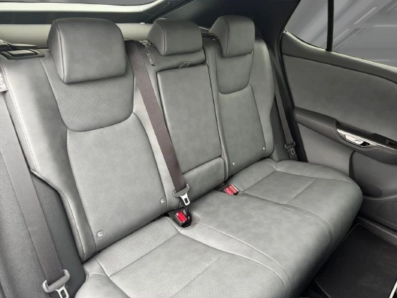 Lexus RZ 450e = NEW = Launch Package Гаранция - изображение 8
