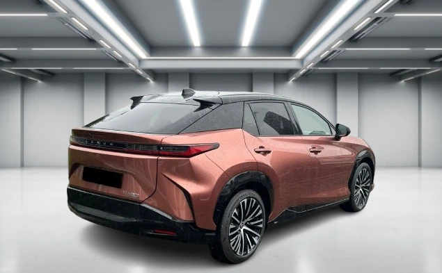 Lexus RZ 450e = NEW = Launch Package Гаранция - изображение 3