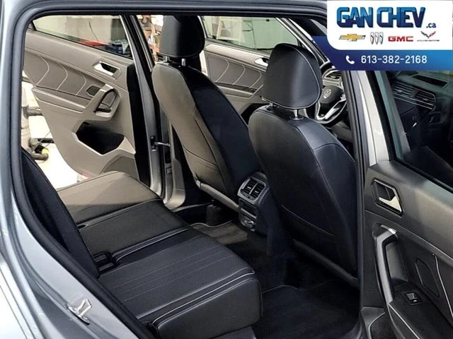 VW Tiguan Comfortline R-Line * ЛИЗИНГ* ЦЕНА ДО БЪЛГАРИЯ!!, снимка 15 - Автомобили и джипове - 53511755