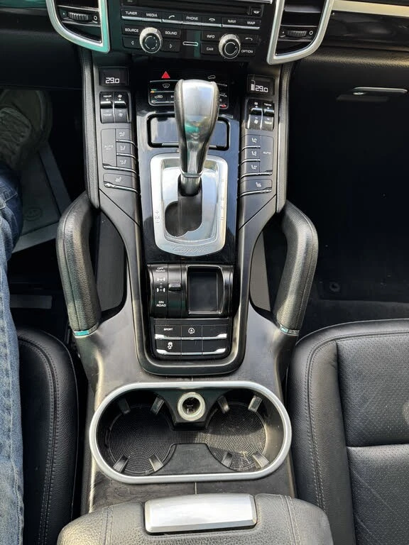 Porsche Cayenne 3.6 V6| ПАНОРАМА| КАМЕРА| ПОДГРЕВ, снимка 9 - Автомобили и джипове - 56138896