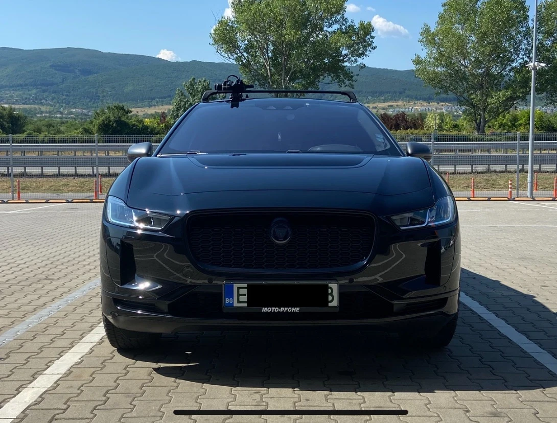 Jaguar I-Pace EV400 AWD перфектна/обслужена/гаранция до 2027 - изображение 2