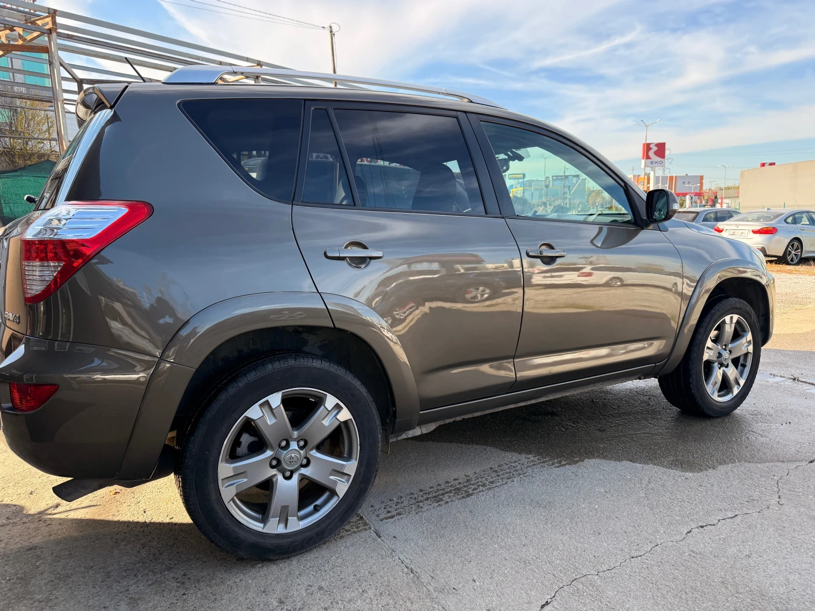 Toyota Rav4 2.0D4D FACE AUTOMATIC KAMERA - изображение 4