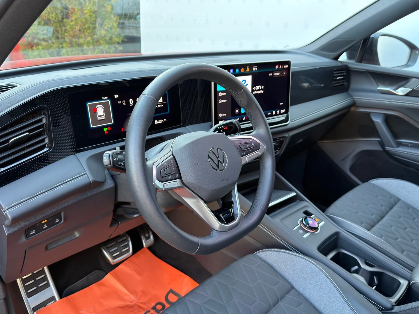 VW Tiguan Life 2.0 TDI SCR DSG - изображение 7