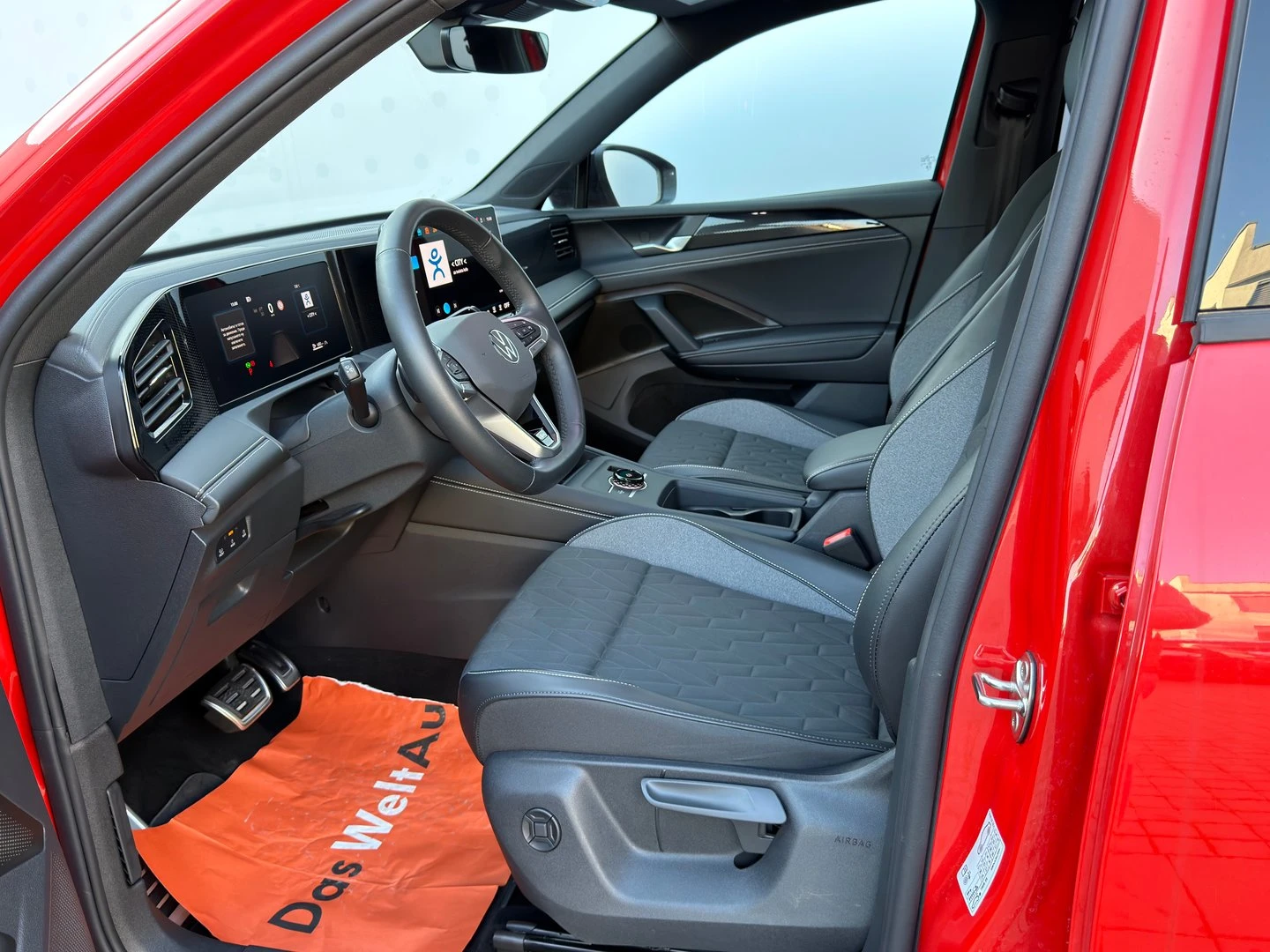 VW Tiguan Life 2.0 TDI SCR DSG - изображение 5