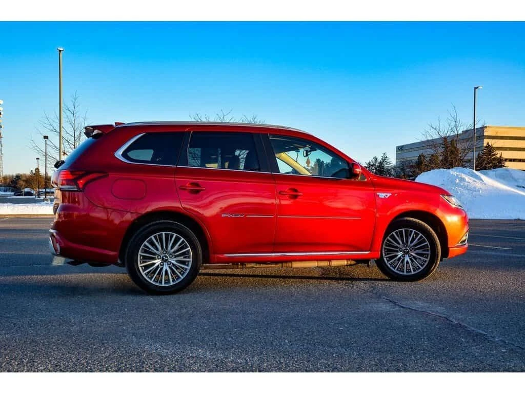 Mitsubishi Outlander * SEL S AWC SEL S AWC / SEL S AWC * CARFAX * ЦЕНА  - изображение 6