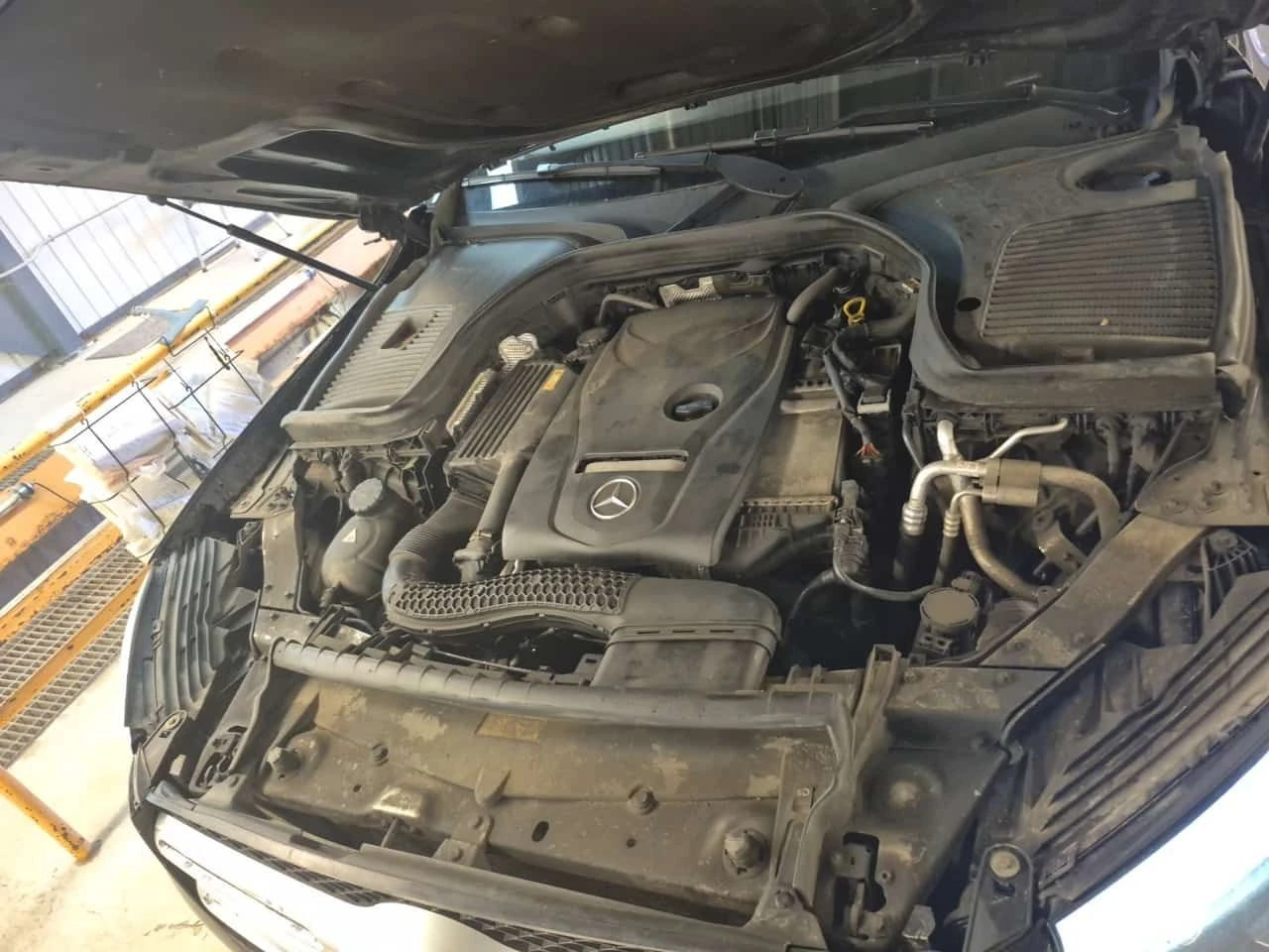 Mercedes-Benz GLC 300 * CARFAX * 2 КЛЮЧА * ШИБИДАХ * ПОДГРЕВИ * , снимка 16 - Автомобили и джипове - 54214043