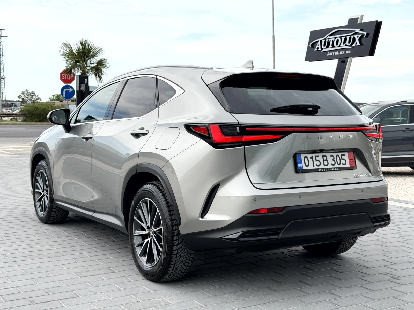 Lexus NX 450 h+ В ГАРАНЦИЯ/ОБСЛУЖЕН 2.5Plug-In Hybrid 4WD НОВ!!, снимка 7 - Автомобили и джипове - 54487213
