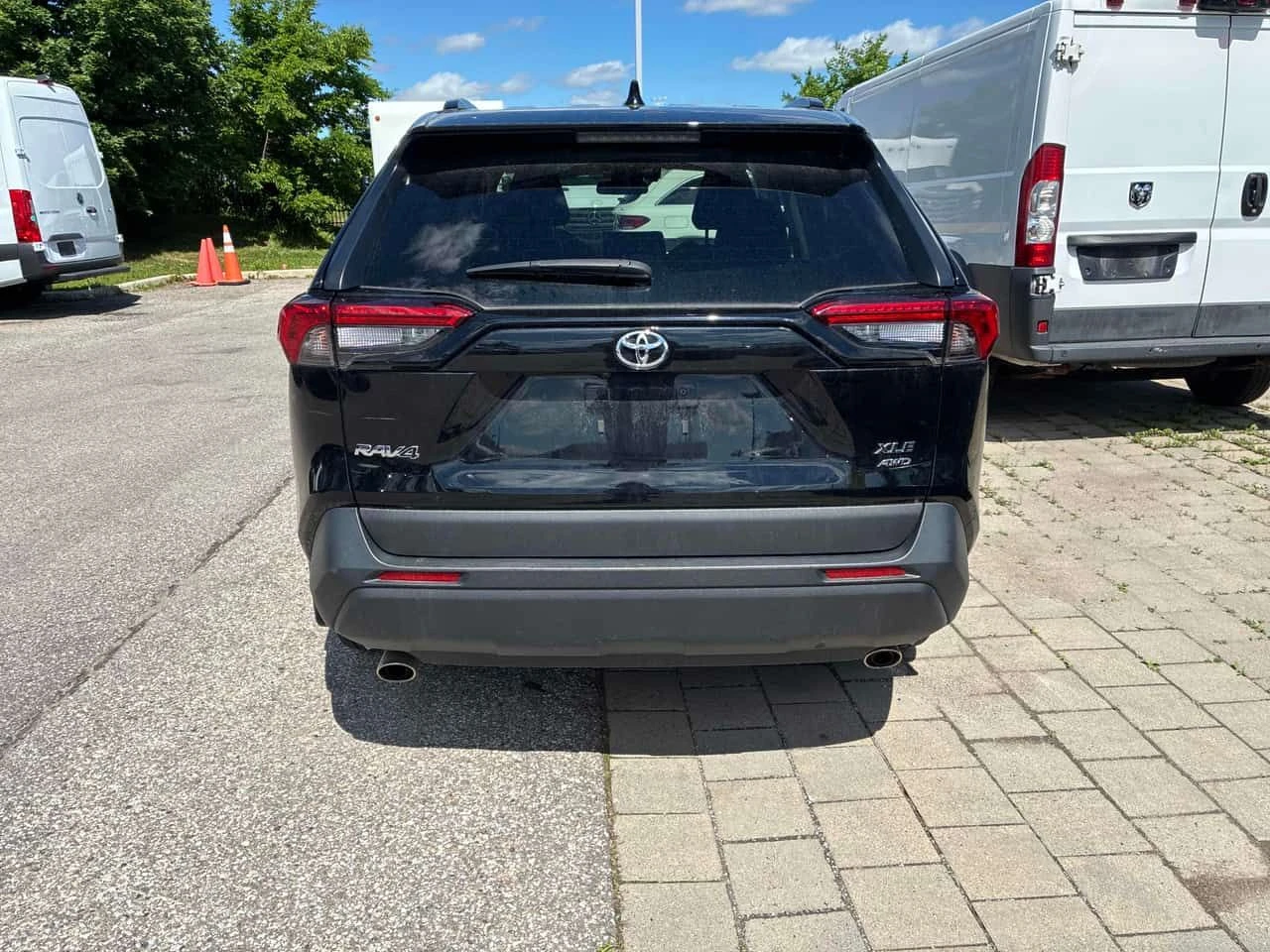 Toyota Rav4 * XLE * АВТОКРЕДИТ БЕЗ ПЪРВОНАЧАЛНА ВНОСКА* , снимка 4 - Автомобили и джипове - 54981782