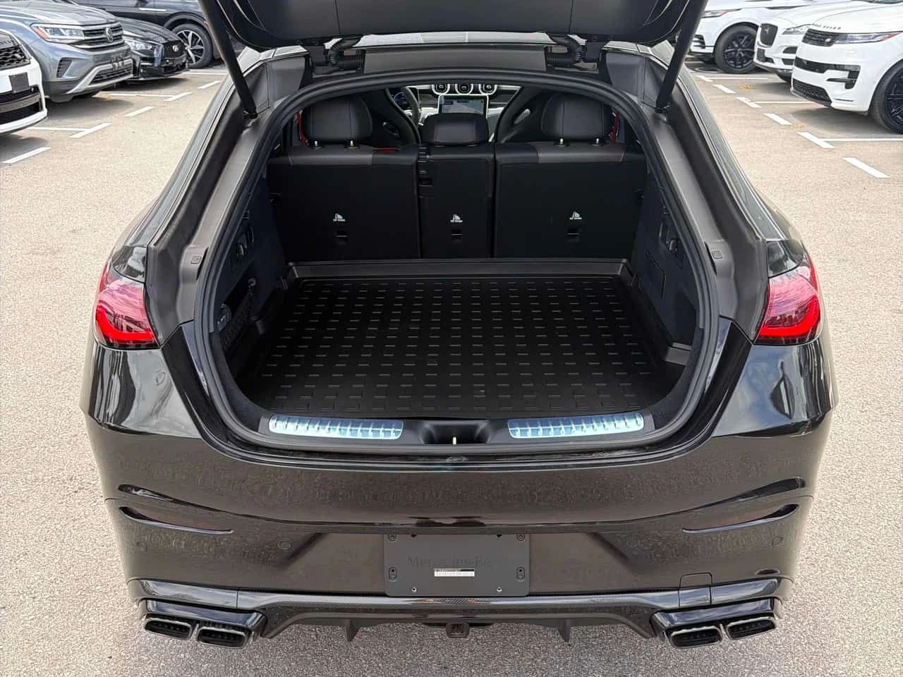 Mercedes-Benz GLC 63 AMG  * CARFAX * ОПЦИЯ ЗА ФИНАНСИРАНЕ, снимка 12 - Автомобили и джипове - 55283206
