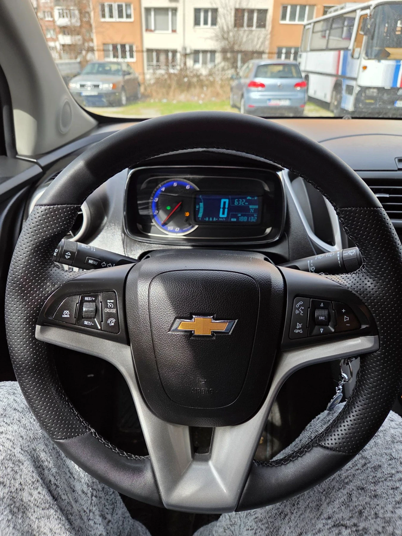 Chevrolet Trax, снимка 8 - Автомобили и джипове - 55551849