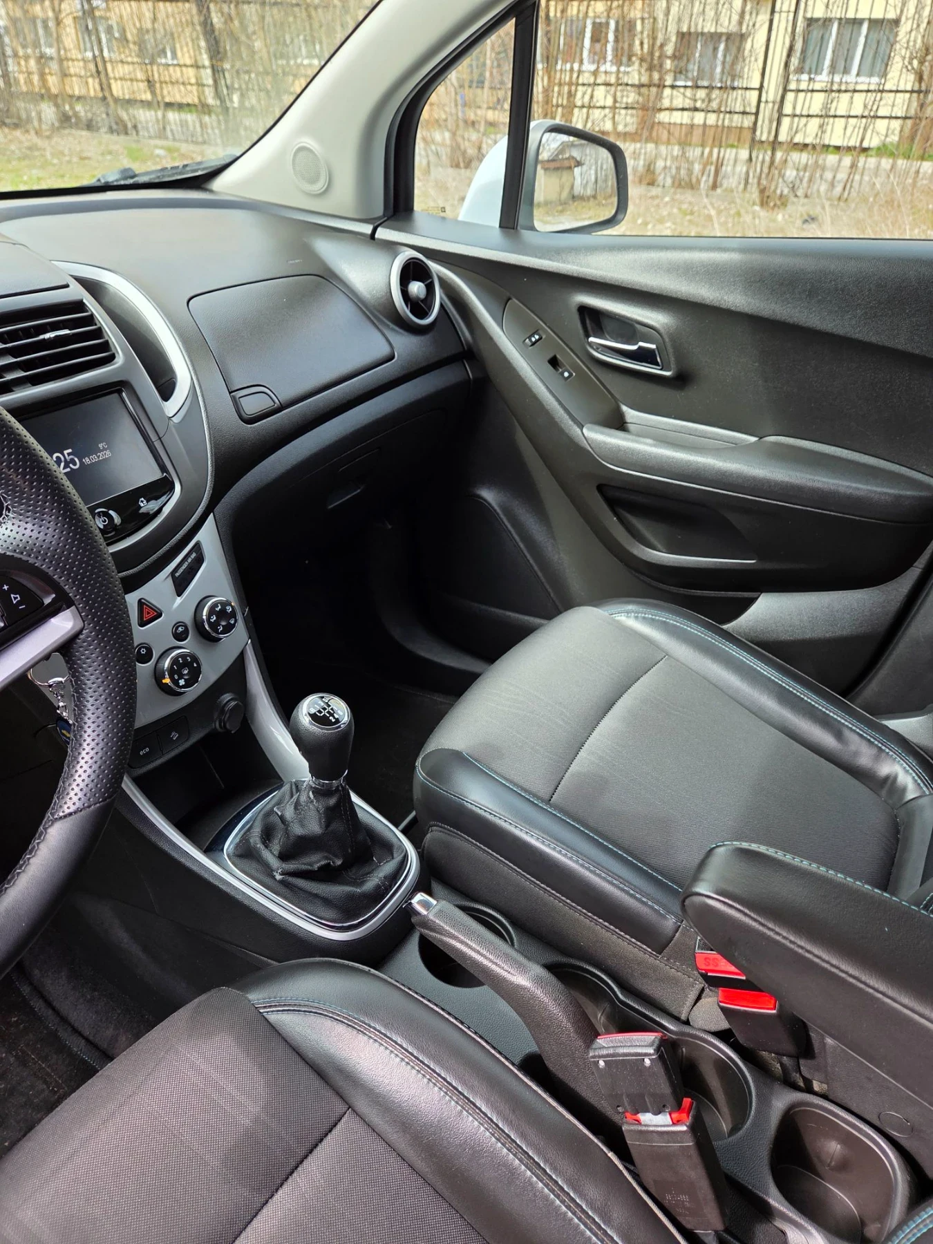 Chevrolet Trax, снимка 10 - Автомобили и джипове - 55551849