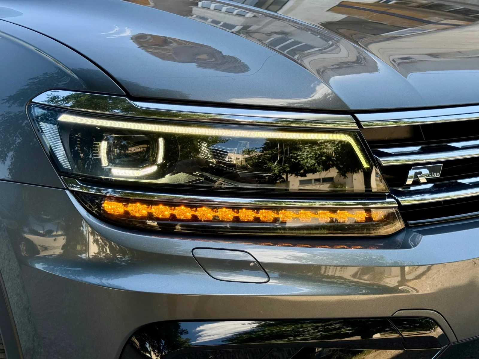 VW Tiguan R line* Full LED* 4x4* Digital* Avtomat, снимка 14 - Автомобили и джипове - 55680691