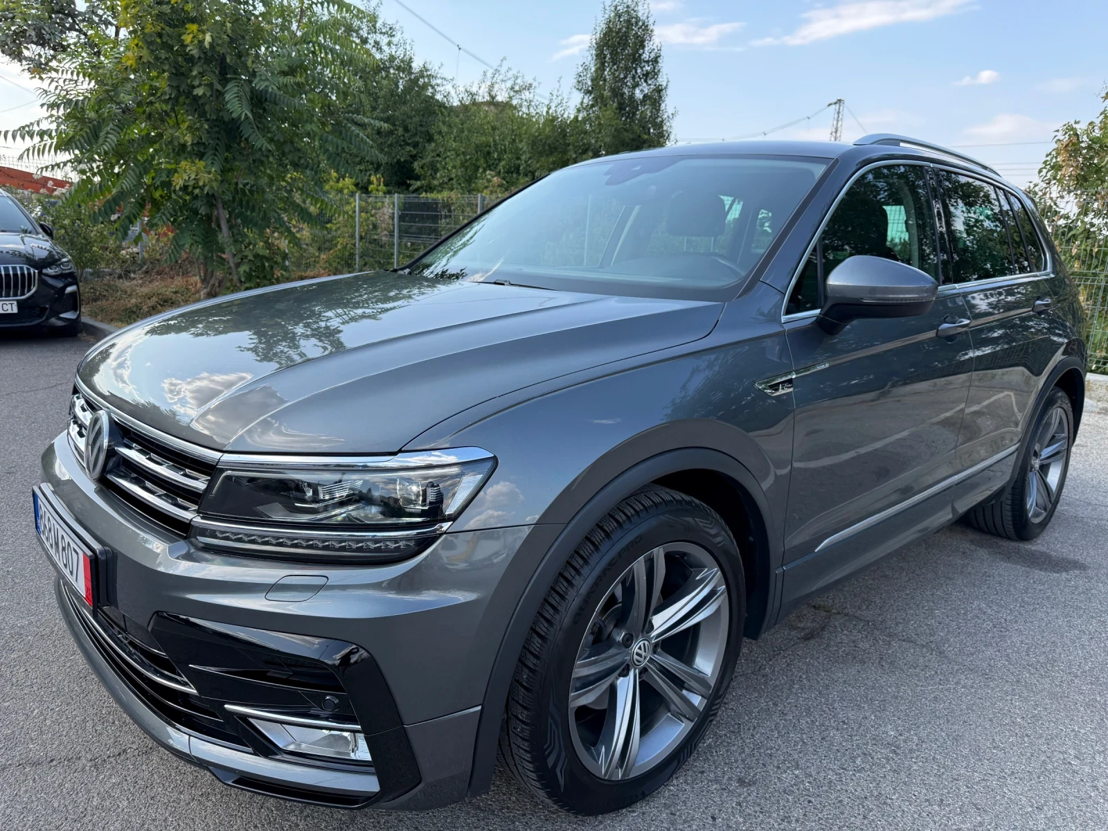 VW Tiguan R line* Full LED* 4x4* Digital* Avtomat