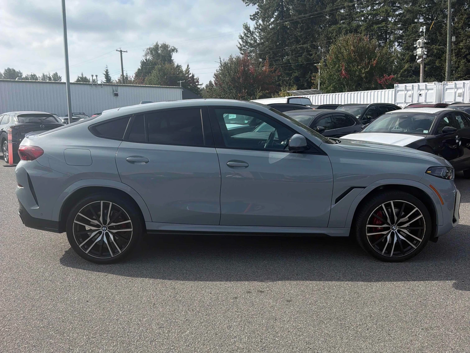 BMW X6 xDrive40i M SPORT | CARFAX | БЕЗ ИНЦИДЕНТИ, снимка 4 - Автомобили и джипове - 56145186