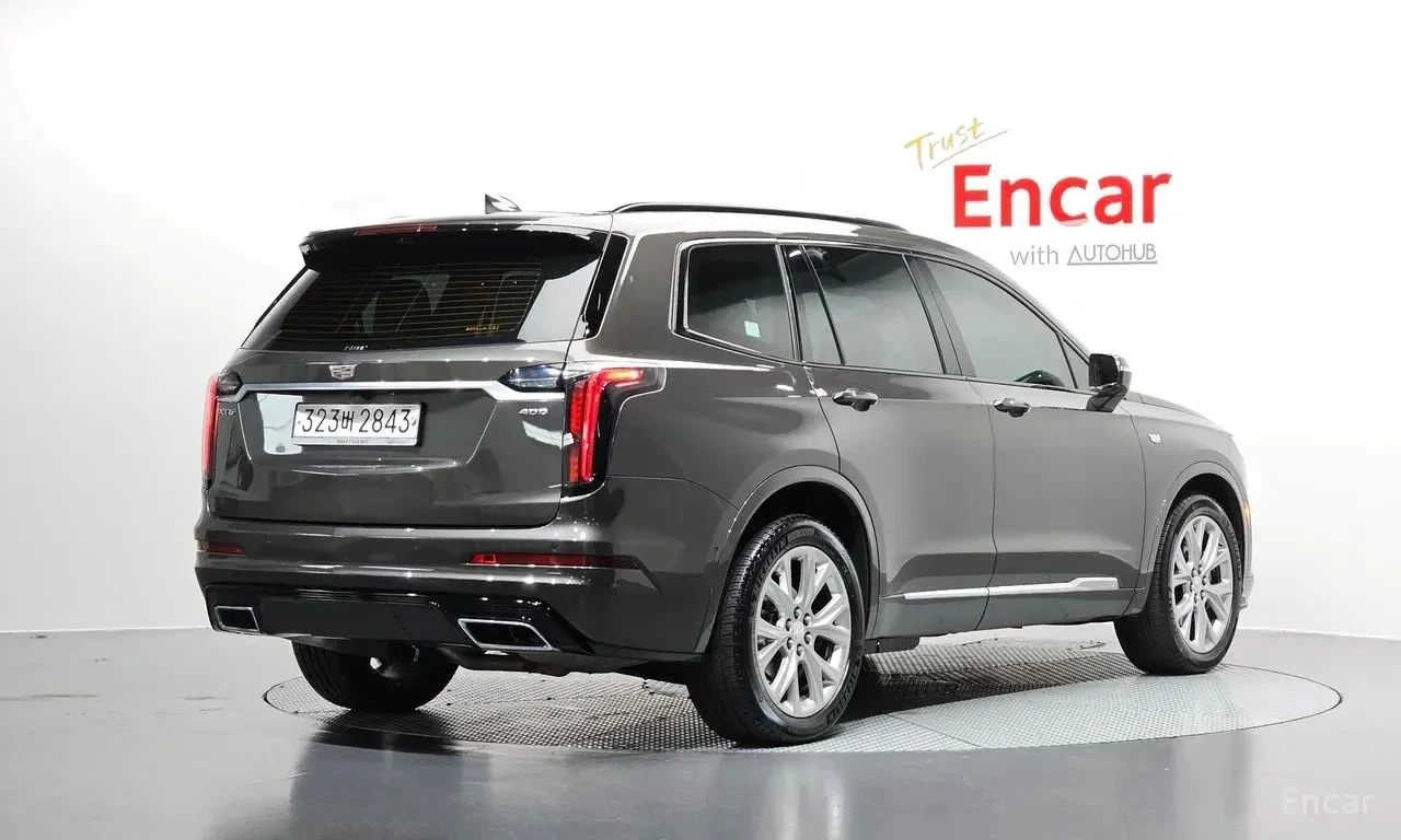 Cadillac XT6, снимка 3 - Автомобили и джипове - 56686402