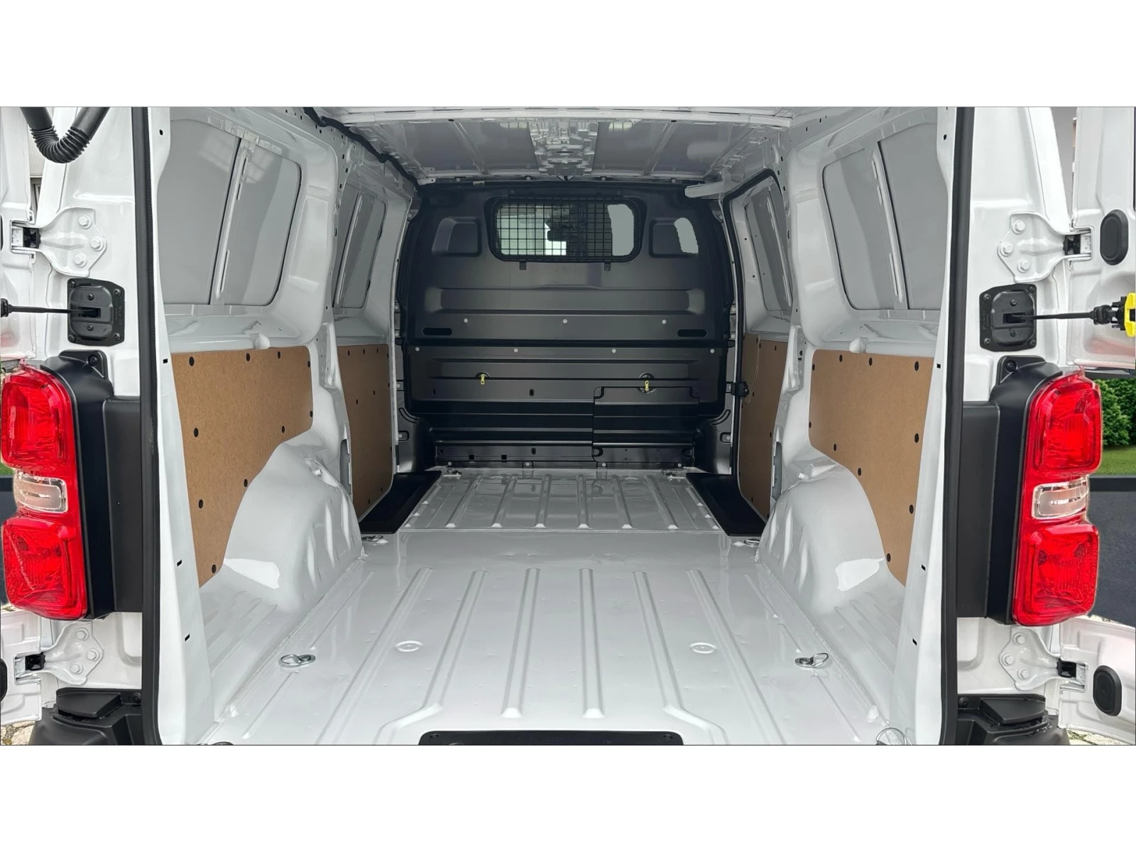 Toyota Proace VAN EV L2 75kWh, Месечна вноска от 222   - изображение 10