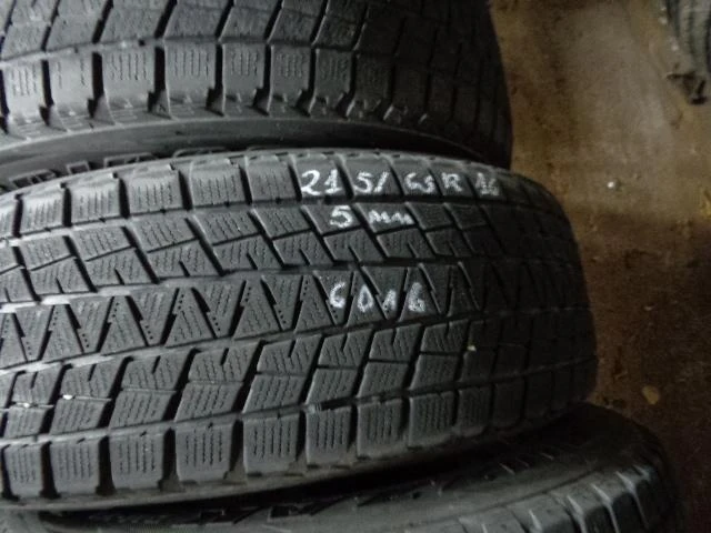 Гуми Зимни 215/65R16, снимка 6 - Гуми и джанти - 12742470