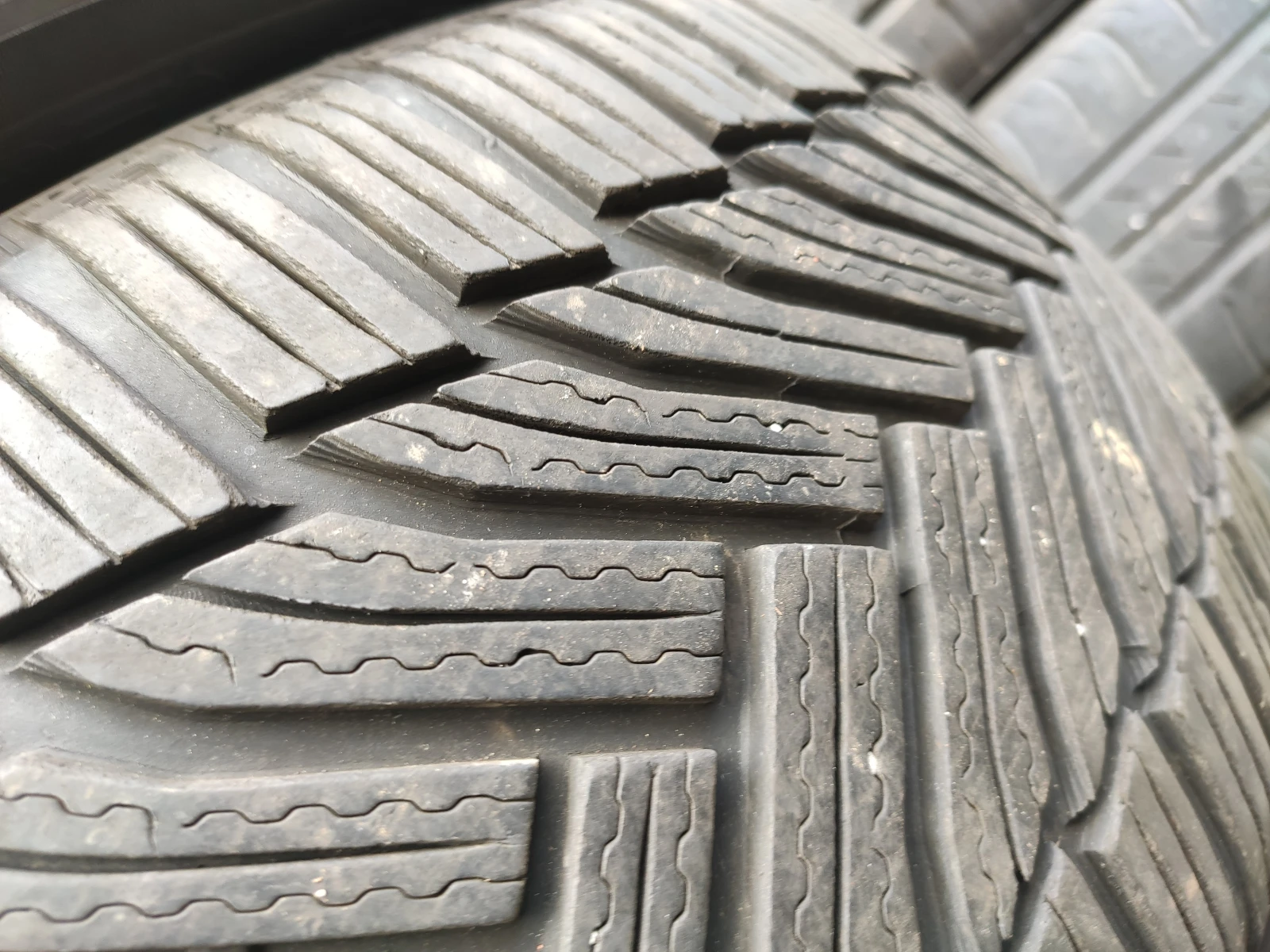  215/55R16 | Mobile.bg   6