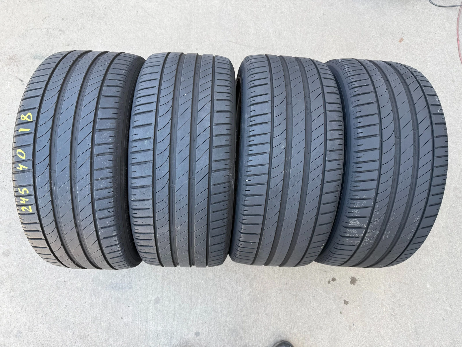 Гуми Летни 245/40R18