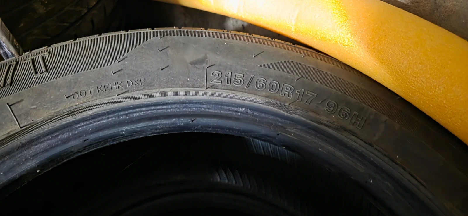 Гуми Летни 215/60R17, снимка 2 - Гуми и джанти - 56114112