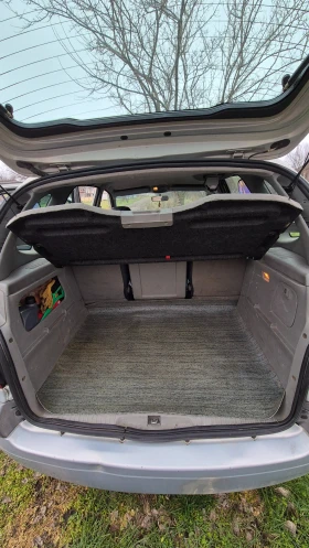 Renault Scenic - 1500 € / 2933.74 лв. - 61713894 5