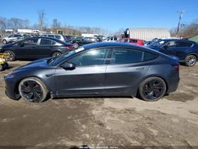 Tesla Model 3 PERFORMANCE* DUAL MOTOR* КОЖА* ПОДГРЕВ* ПАНОРАМА*  | Auto.bg — изображение 13