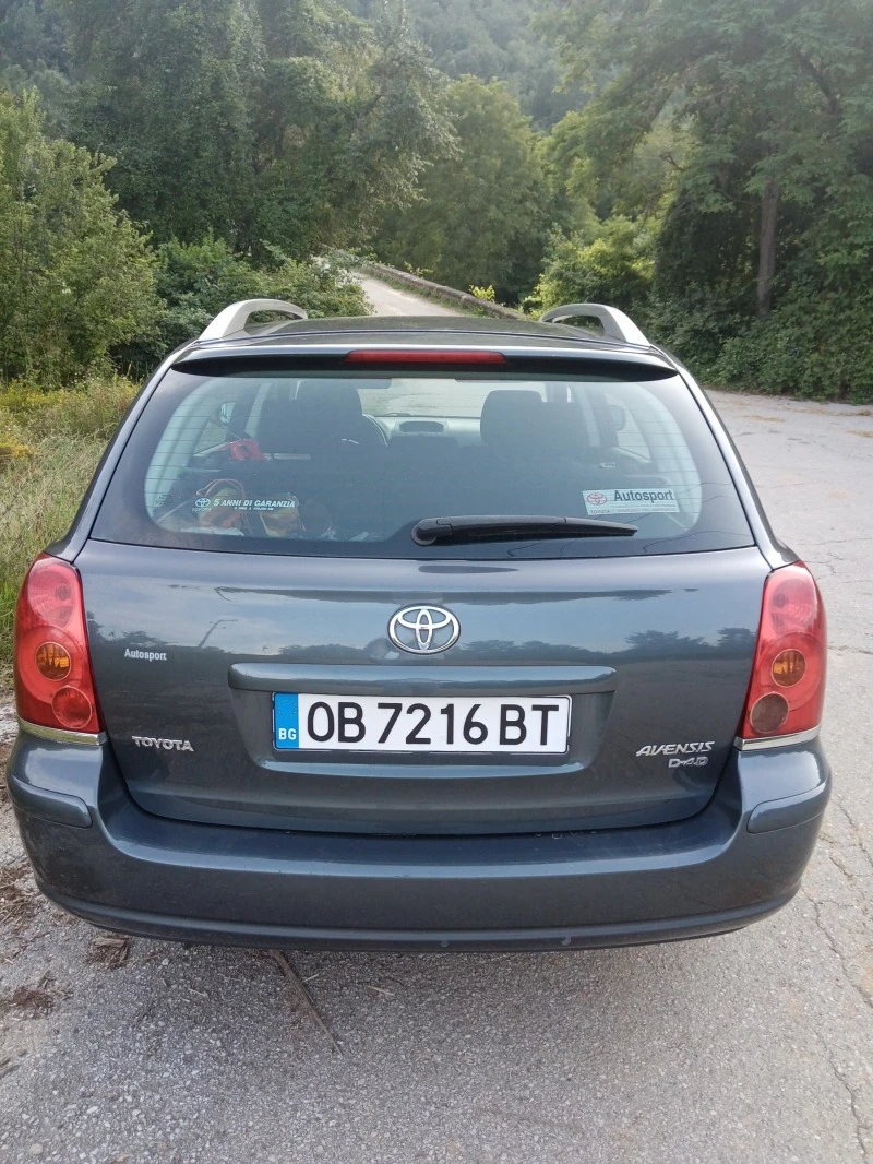 Toyota Avensis 2, 2 D4D, снимка 4 - Автомобили и джипове - 47752294