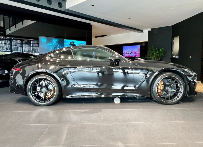 Mercedes-Benz AMG GT 63 V8 4MATIC+ , снимка 2 - Автомобили и джипове - 47267240