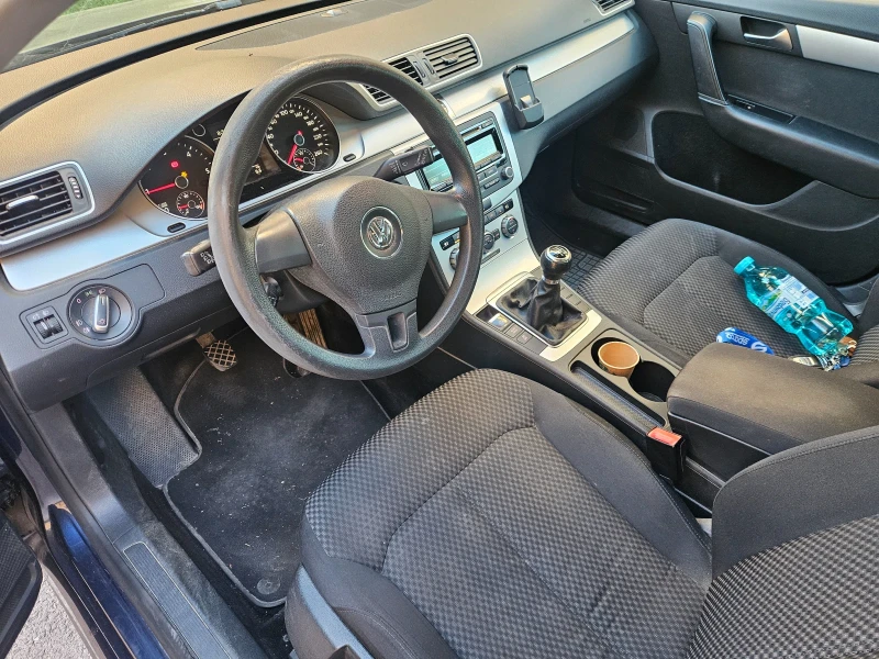 VW Passat 1.6TDI BLUE MOTION , снимка 14 - Автомобили и джипове - 47685845