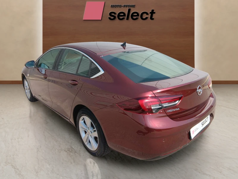 Opel Insignia 1.6D, снимка 3 - Автомобили и джипове - 48102652