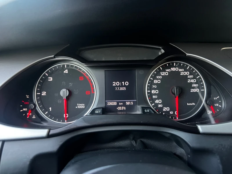 Audi A4 Audi A4 b8 S-line, снимка 8 - Автомобили и джипове - 52326765