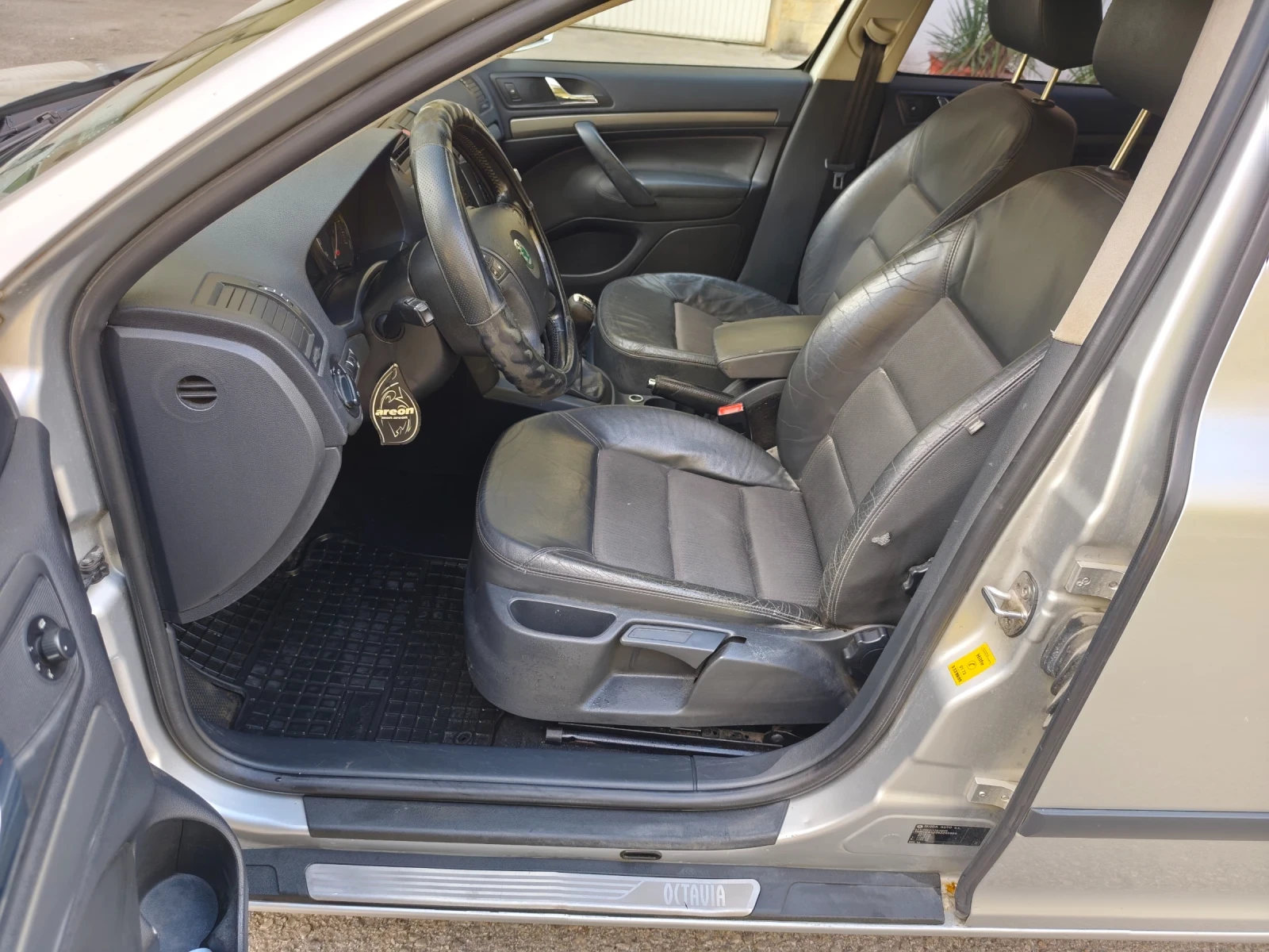 Skoda Octavia 2.0 TDI  6СК * КЛИМАТРОНИК* !КОЖА!НАВИ! FULL! ТОП! - изображение 10