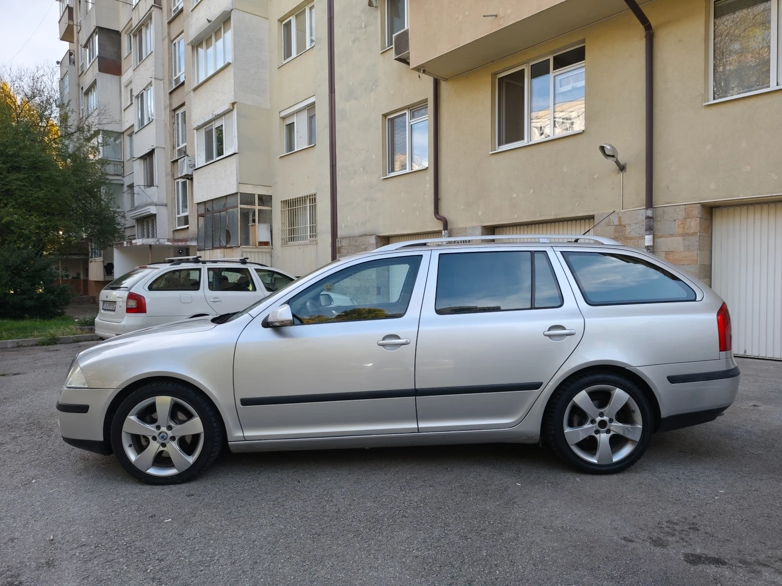 Skoda Octavia 2.0 TDI  6СК * КЛИМАТРОНИК* !КОЖА!НАВИ! FULL! ТОП! - изображение 2