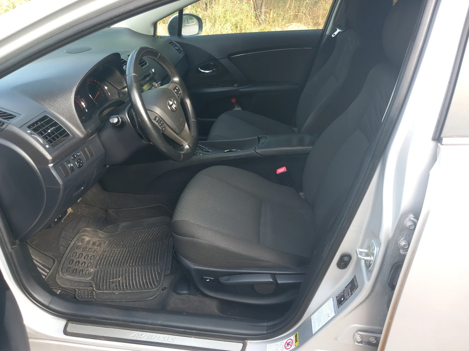 Toyota Avensis 2.0 i ГАЗ - изображение 9