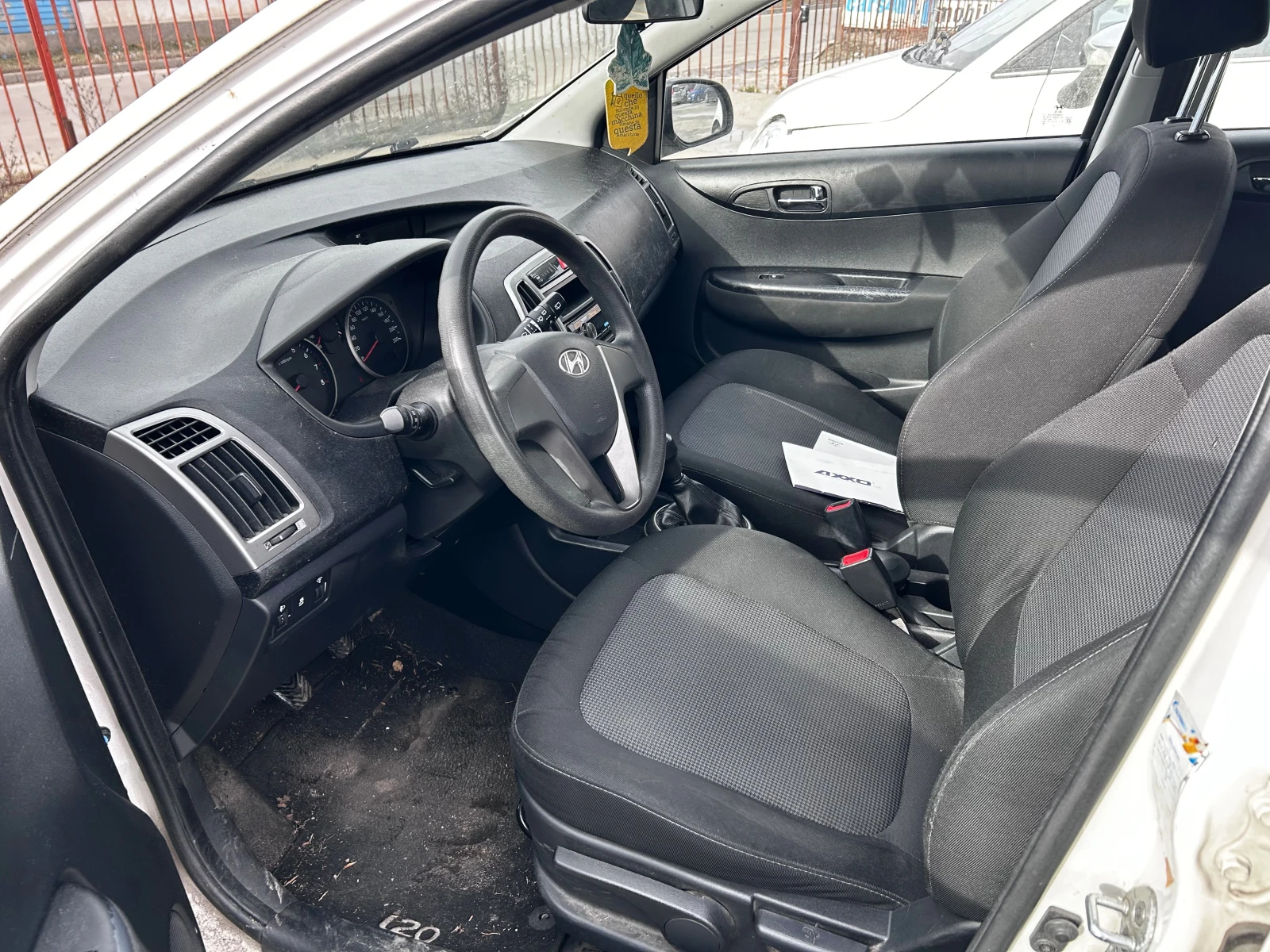 Hyundai I20 1.2 16V - изображение 6