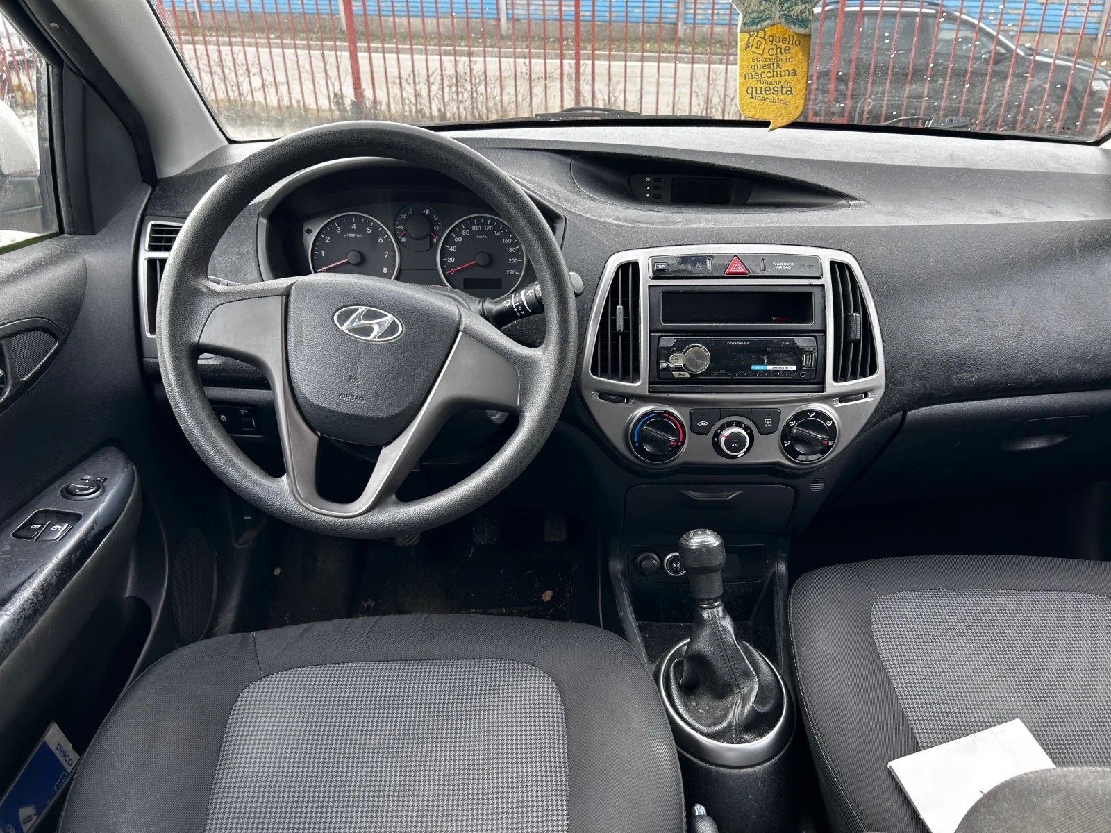 Hyundai I20 1.2 16V - изображение 8