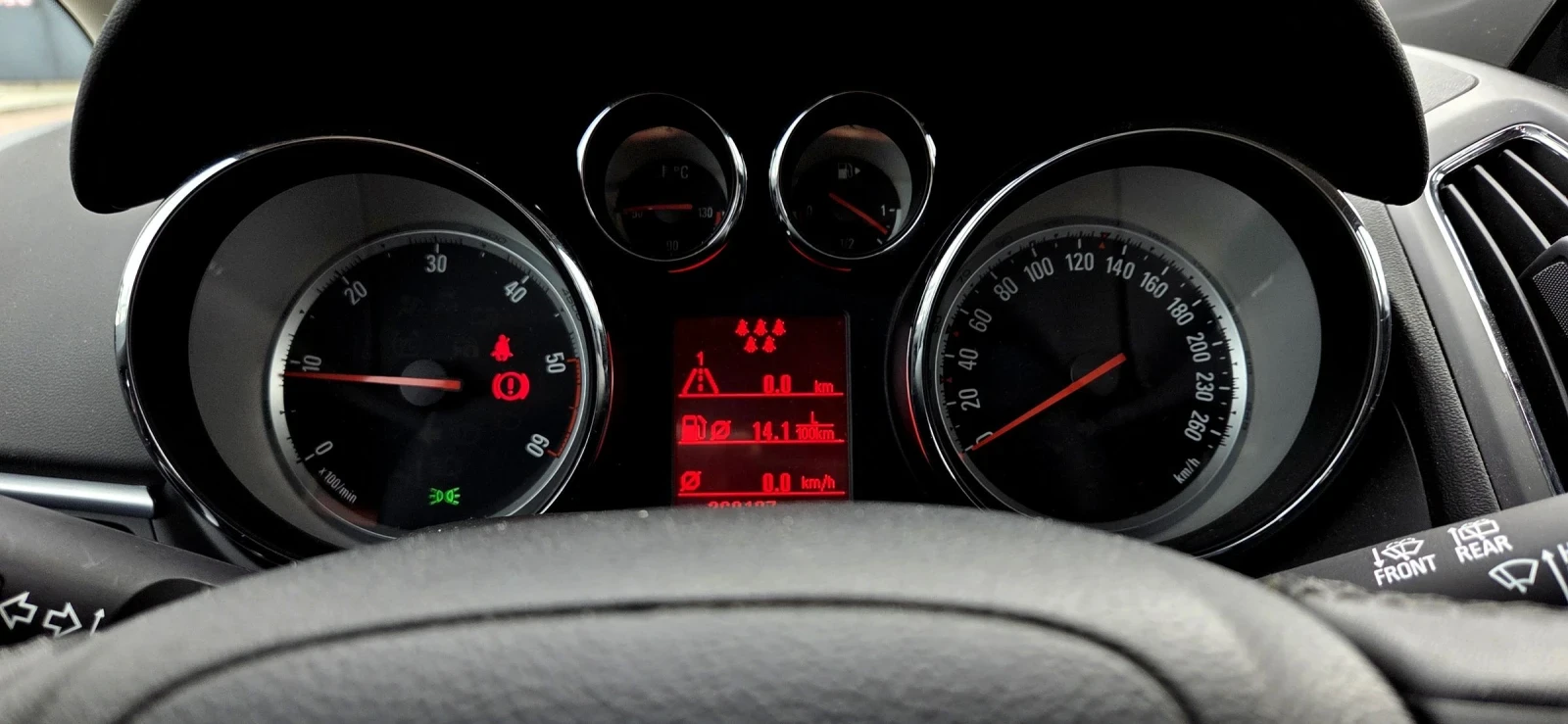 Opel Zafira Tourer 2.0 CDTI 2015 7m 6399  , снимка 15 - Автомобили и джипове - 53606651