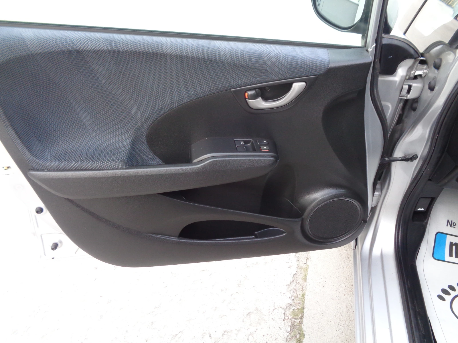 Honda Jazz 1.4-16V-PANORAMA-BARTER-LIZING, снимка 16 - Автомобили и джипове - 53878518