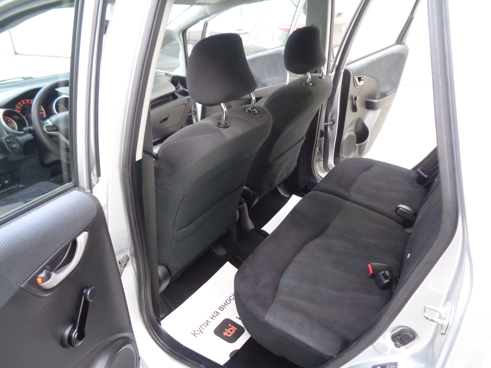 Honda Jazz 1.4-16V-PANORAMA-BARTER-LIZING, снимка 11 - Автомобили и джипове - 53878518